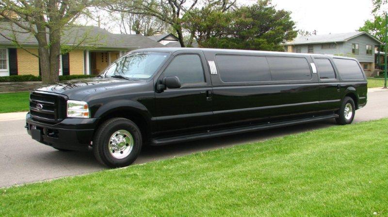 2005 Ford Excursion QVM Krystal Stretch Limousine SUV