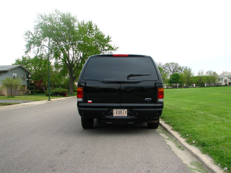 2005 Ford Excursion Stretch QVM black